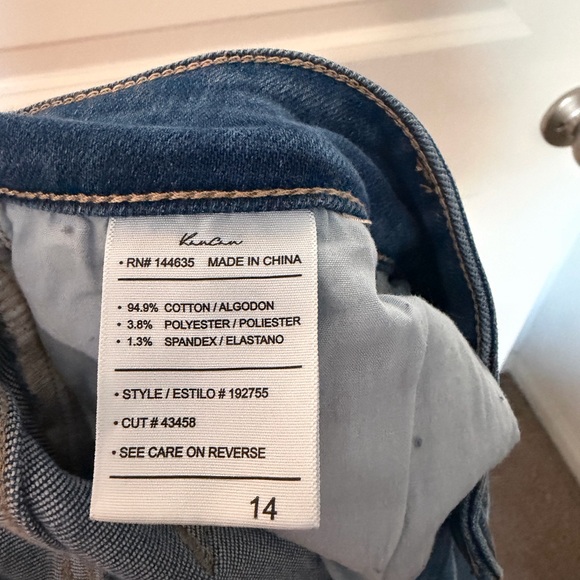 KanCan Dark Blue Cropped Jeans - Picture 3 of 5